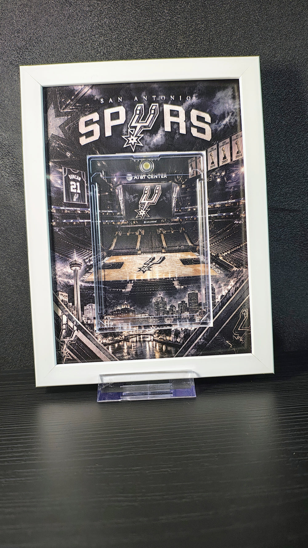 🏀⚫ SAN ANTONIO SPURS – EKSKLUSIV RAMME TIL NBA-KORT ⚪🏀